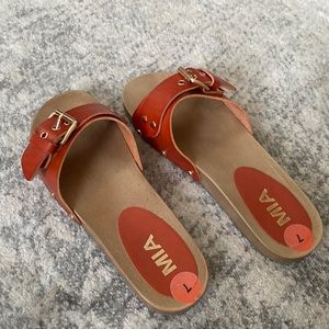 Mia Thia Buckle Slide Sandals Size 7